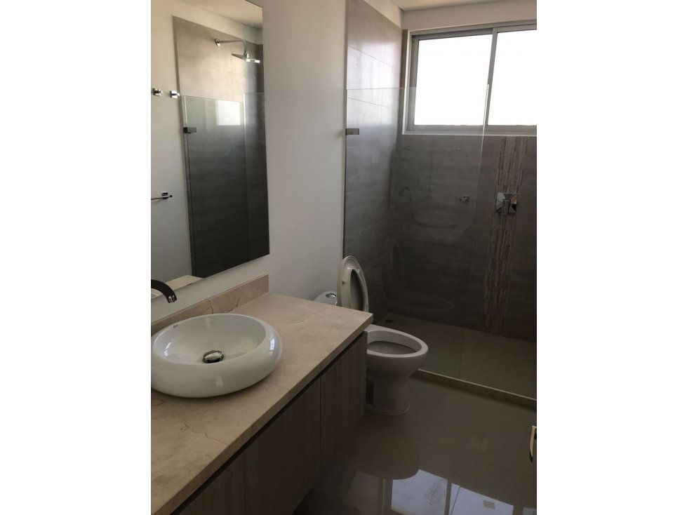 VENTA Y/O ARRIENDO APARTAMENTO EN CASTILLOGRANDE VISTA AL MAR