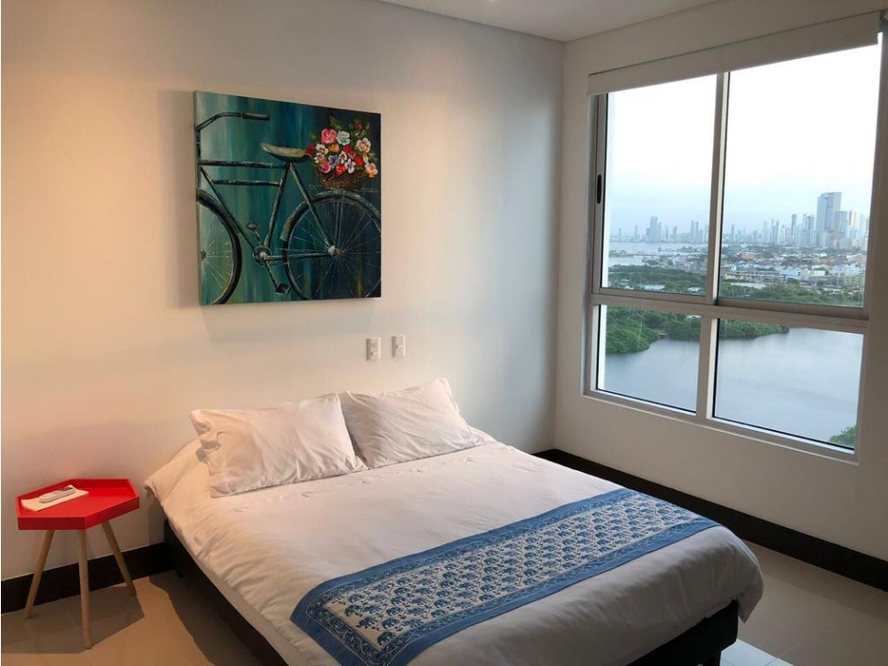 SE VENDE HERMOSO APARTAMENTO CON VISTA AL MAR- CABRERO