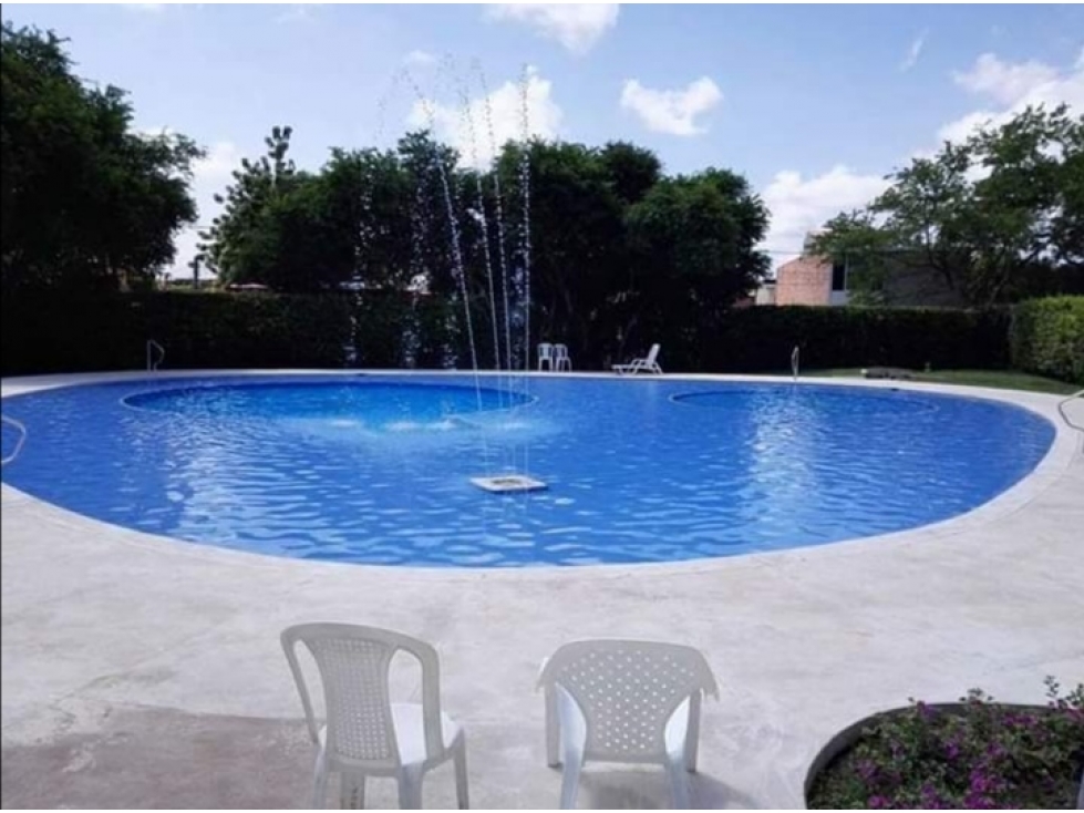 VENDO CASA EN CONJUNTO GIRARDOT