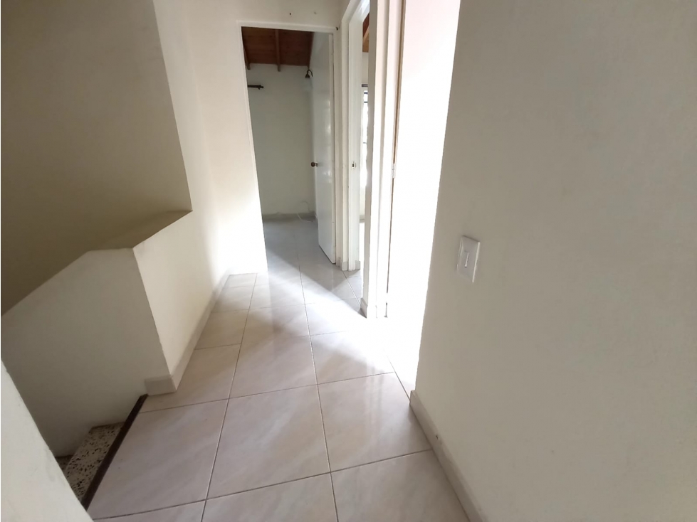 SE VENDE CASA EN MIRAFLORES