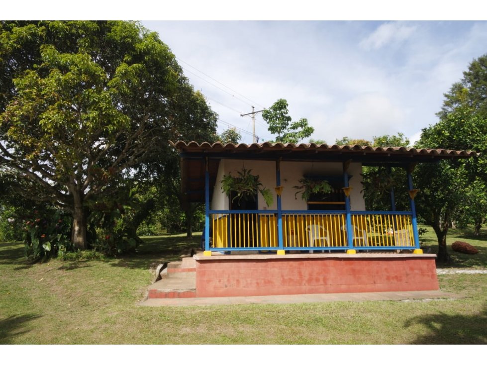 Se Vende Casa Campestre En Tebaida