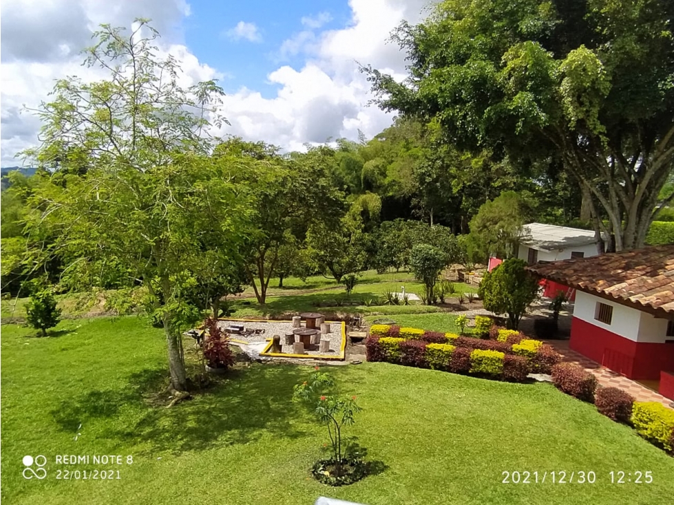 Se Vende Finca Chalet Pueblo Tapao - La Tebaida Quindío