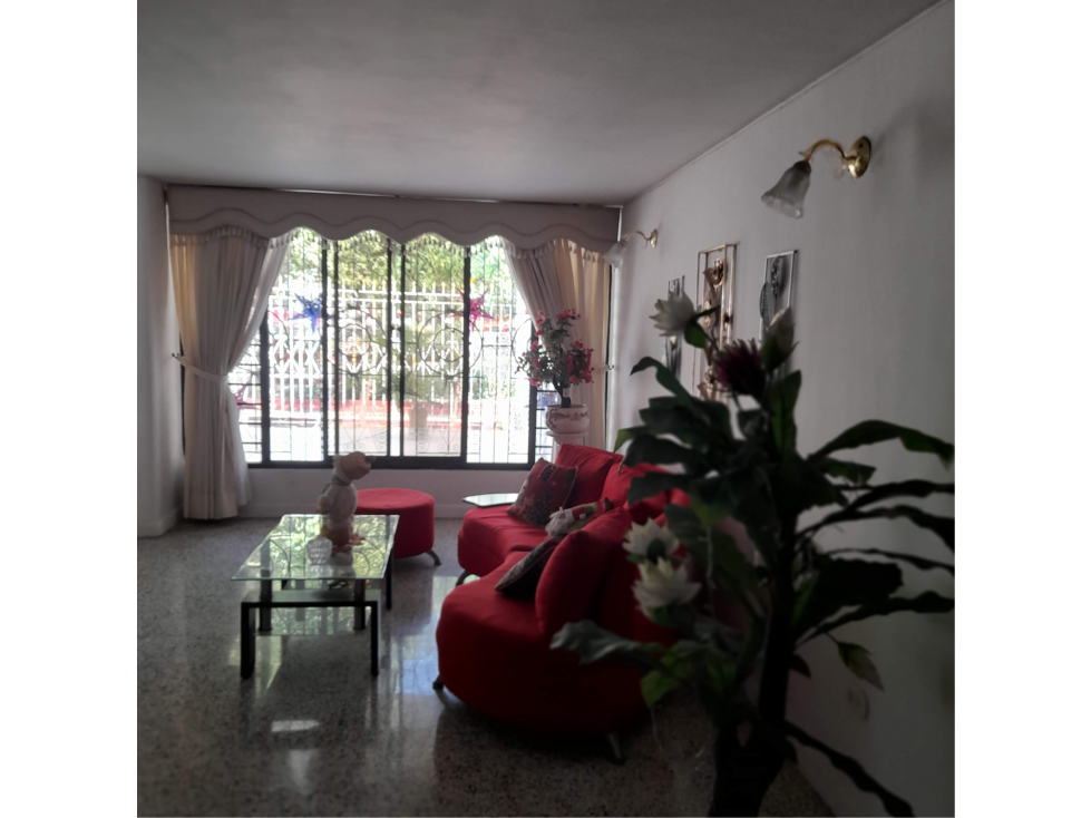 Venta de casa - Alameda la Victoria