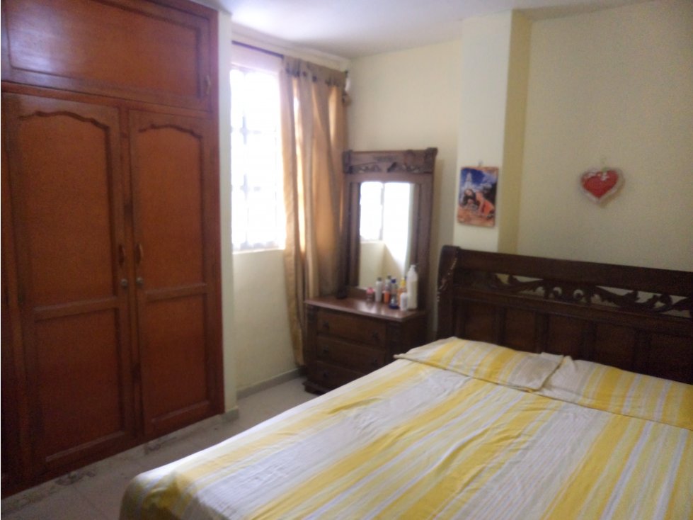 SE VENDE CASA DIVIDIDA EN APARTAMENTOS (BIFAMILIAR) EL RODEO CARTAGENA