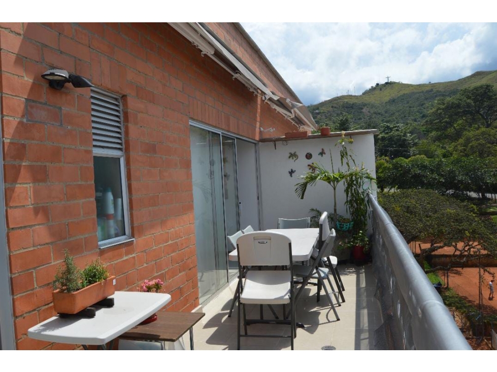 VENTA APARTAMENTO BELLAVISTA MAMEYAL OESTE CALI