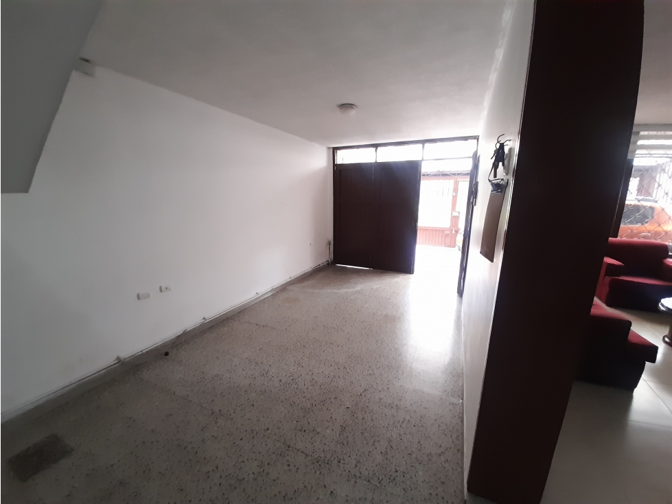 VENDO CASA EN EL ENCANTO, BOGOTÁ.