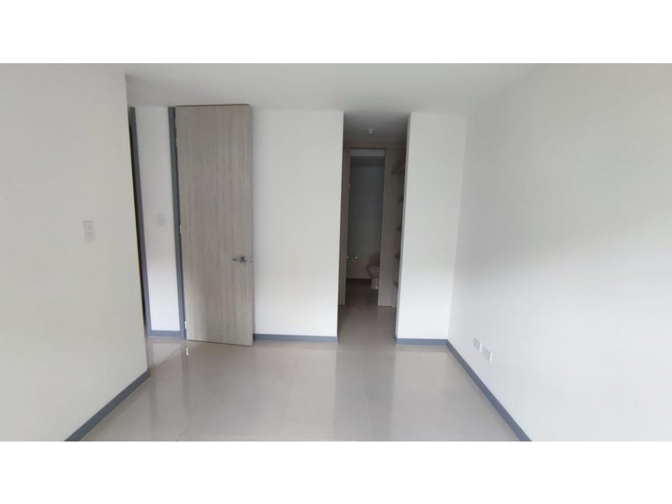 APARTAMENTO EN LA AV.30 DE AGOSTO PEREIRA