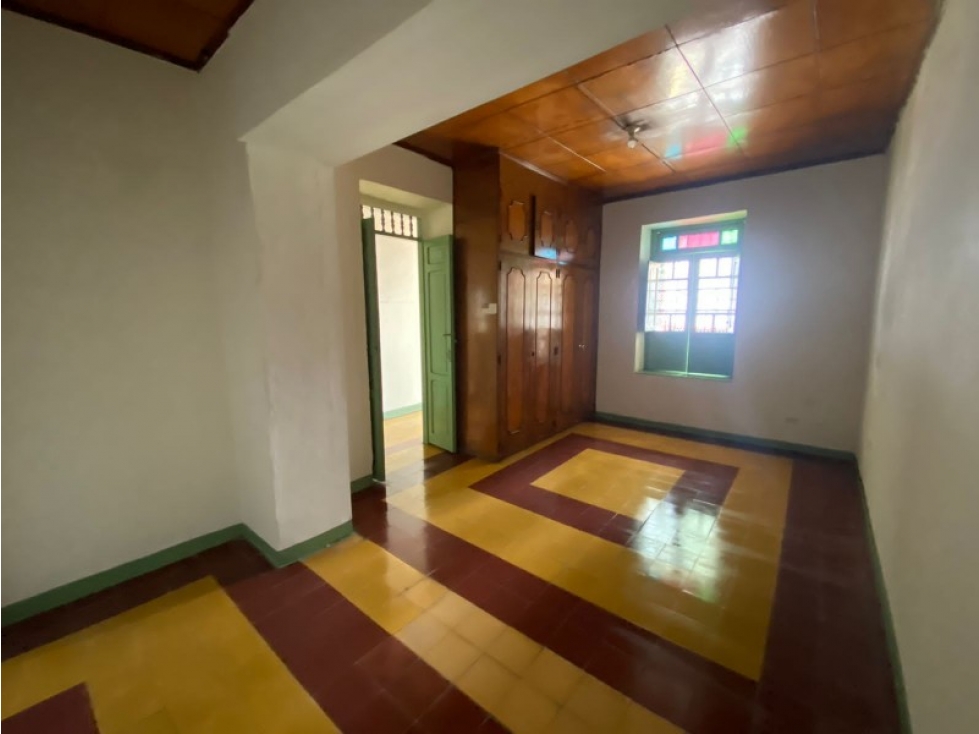 CASA DISPONIBLE PARA ARRIENDO EN ENVIGADO