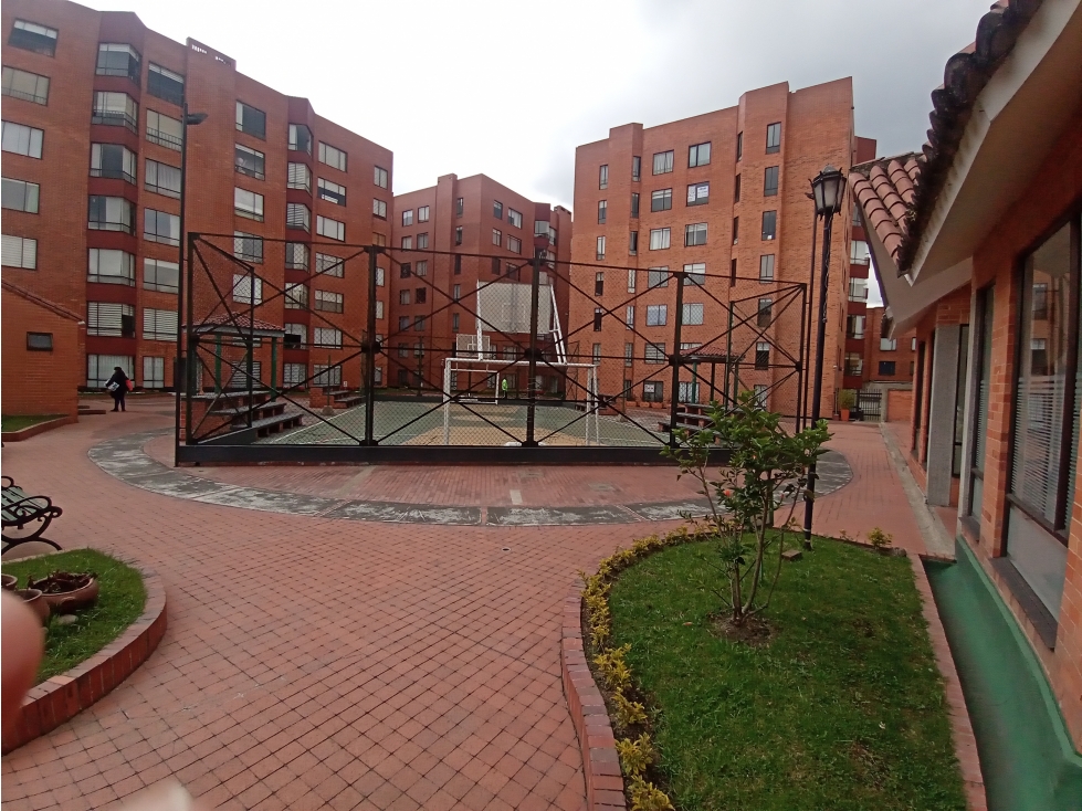 AG10- VENTA APARTAMENTO GRANADA HILLS