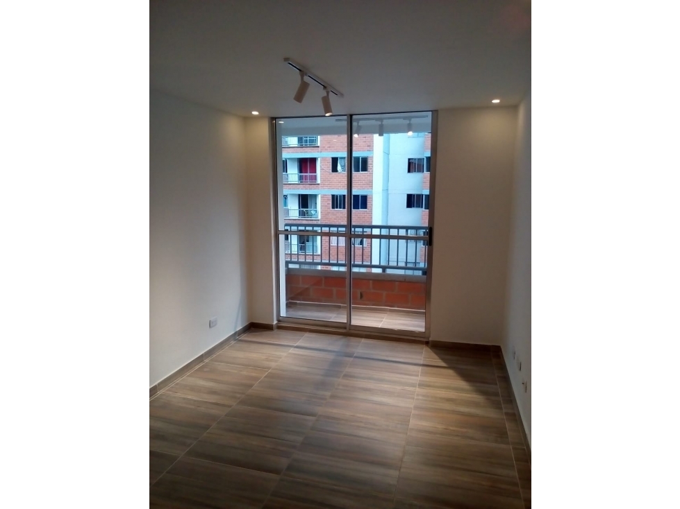 VENDO APARTAMENTO EN SABANETA, LOMA DE SAN JOSE