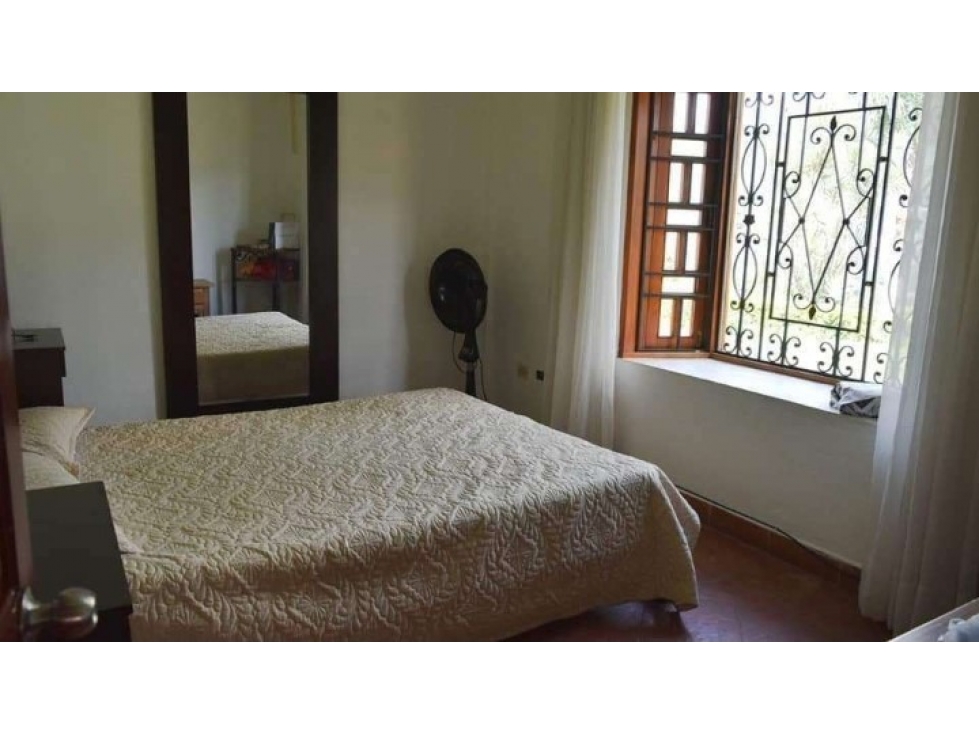 VENDO CASA FINCA EN VILLA ROSA - COPACABANA