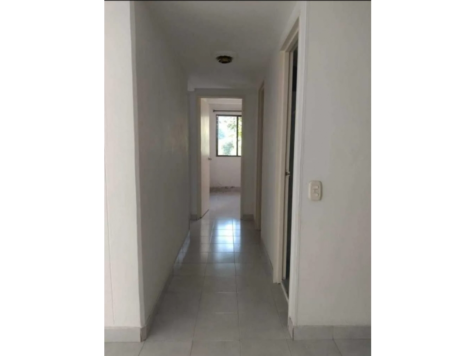 Apartamento para remodelar en La Mota