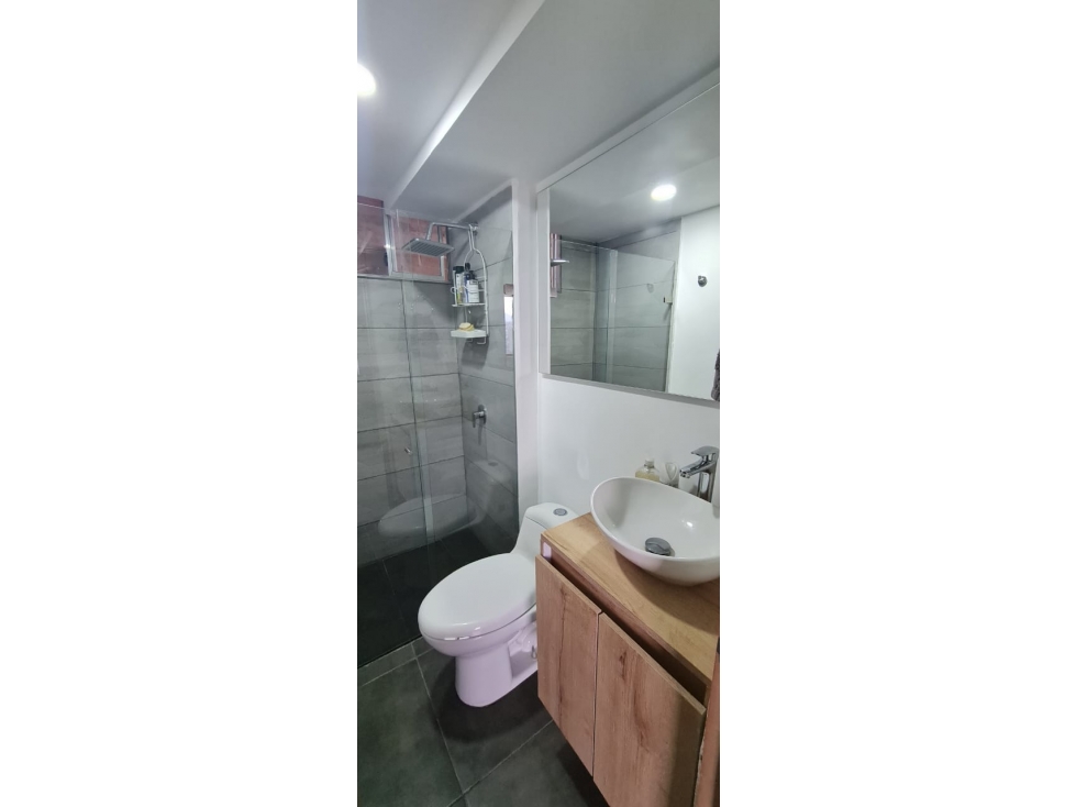 COMPRA ESTE LINDO Y ACOGEDOR APARTAESTUDIO EN CALASANZ PARTE ALTA