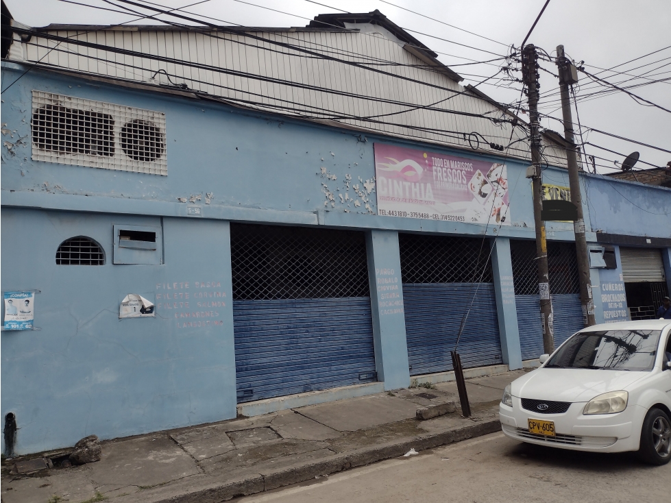 LOCAL COMERCIAL FRENTA A LA PLAZA DE MERCADO DEL PORVENIR