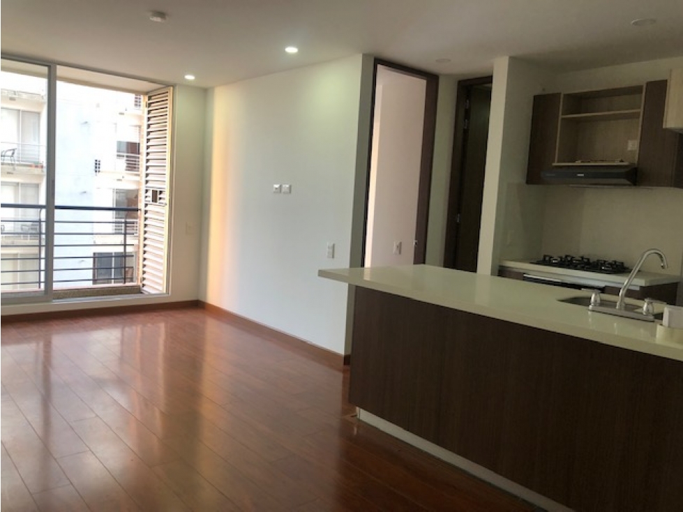 SE VENDE APTOESTUDIO EXT. DE 1 HABITACION EN BELMIRA -7-