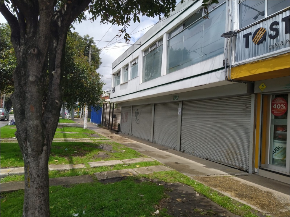 SE ARRIENDA CASA  BODEGA  EN  EL  POLO