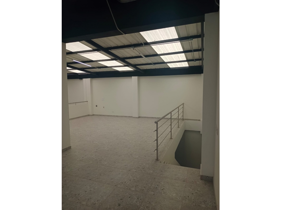 Arriendo Bodega Normandia, Bogotá