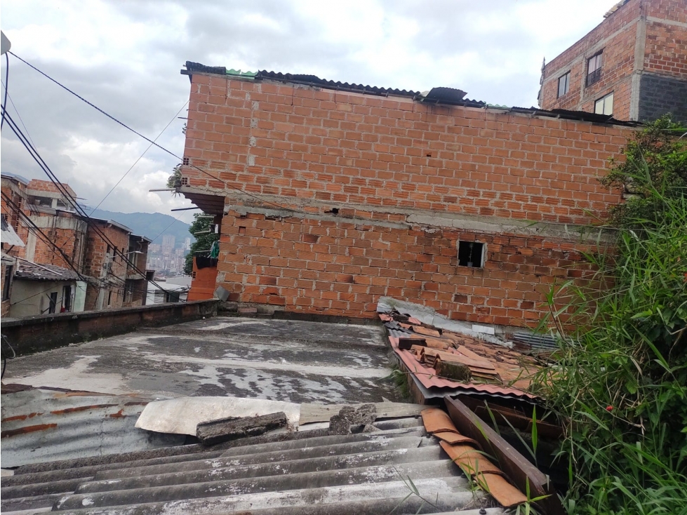 CASA OBRA NEGRA PRIMER PISO EL ROSARIO ITAGUI