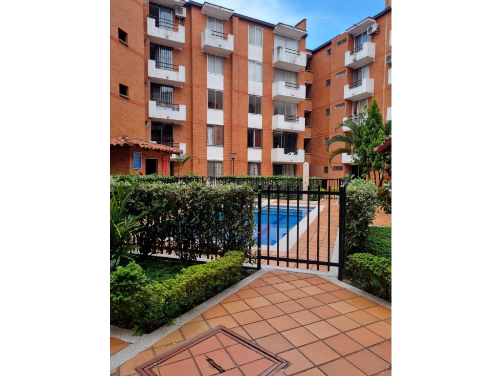 VENDO OPORTUNIDAD EXCELENTE  APARTAMENTO QUINTAS DE DON SIMON