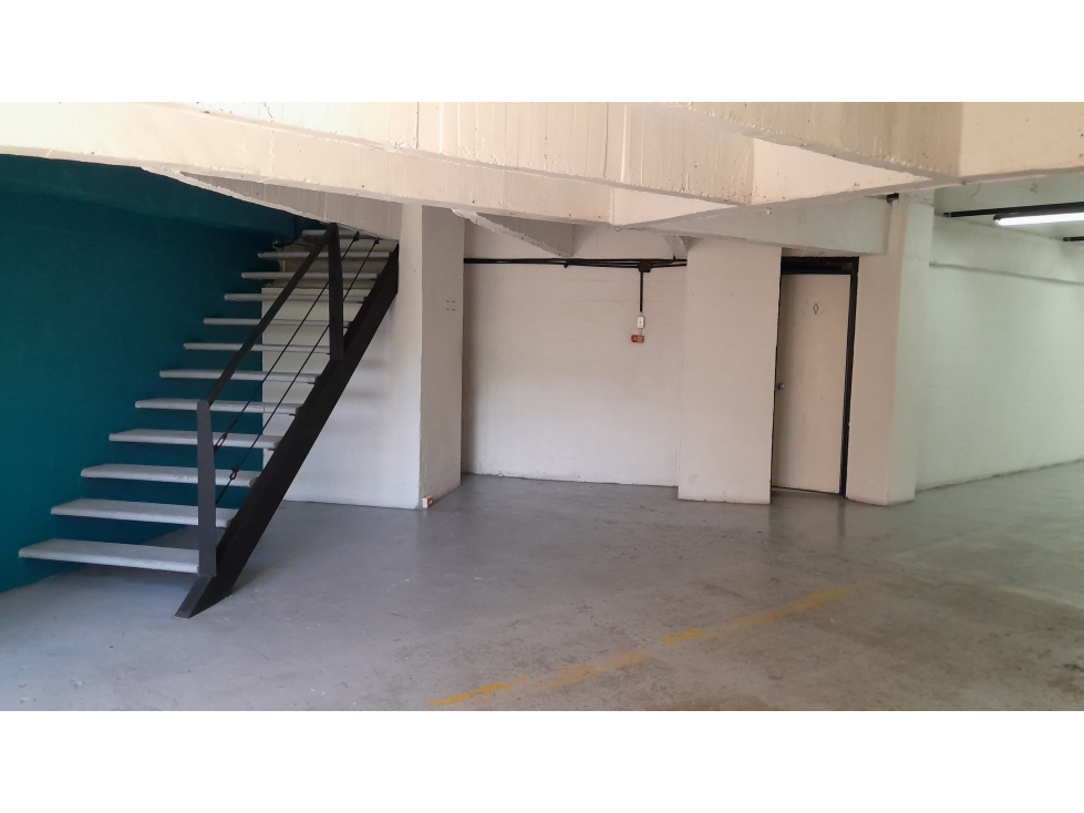 Bodega en Arriendo, Unidad Industrial De Belén, Medellín