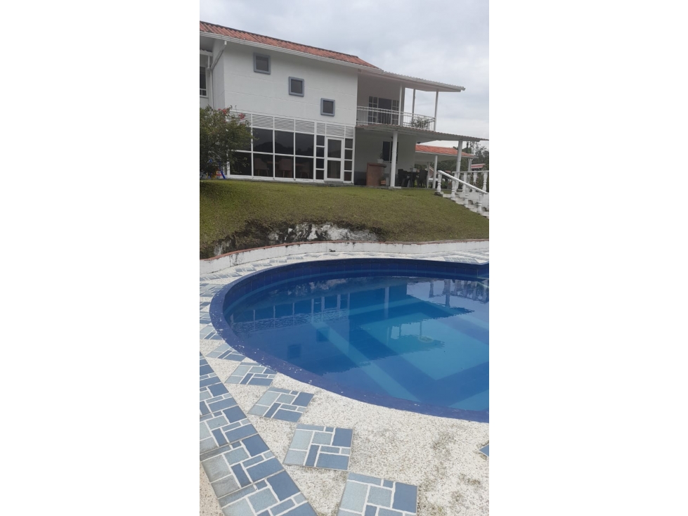 CASA CAMPESTRE EN CONDOMINIO-CALARCA