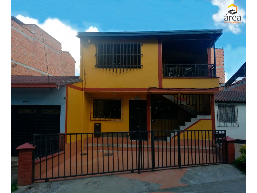 CASA BIFAMILIAR SEGUNDO PISO RIONEGRO