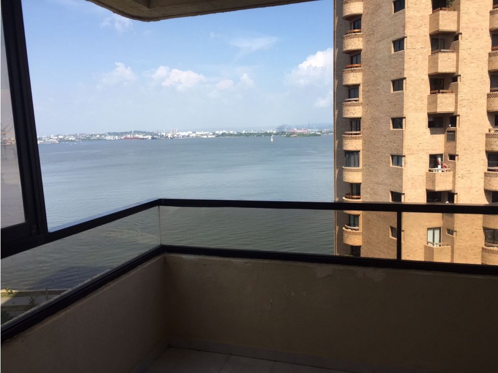 Bocagrande Apartamento Vendo frente a bahia