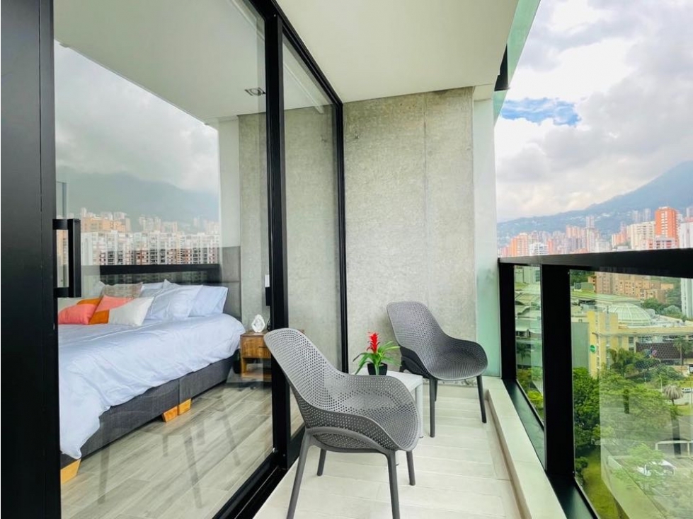 Amoblado Espectacular Piso 19 Poblado - Medellin