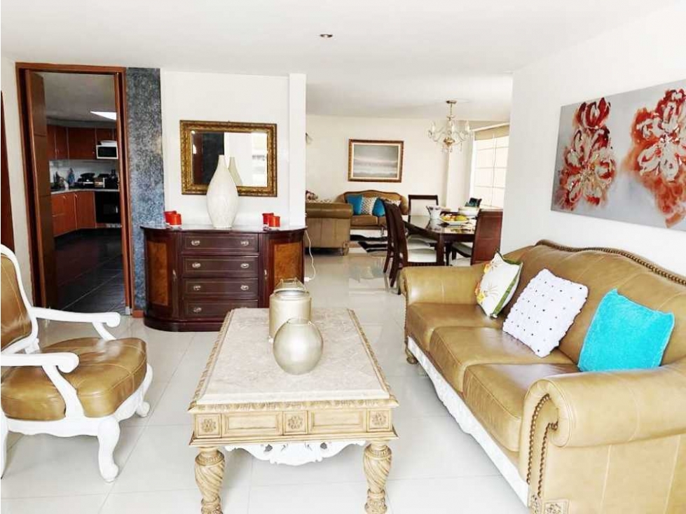 Amplia Casa Con Buena Ubicación Para Venta, Conjunto Cerrado, Chía