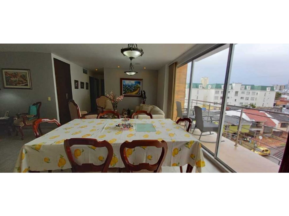 Apartamento 149 m2 de 3 alcobas y estudio Providencia