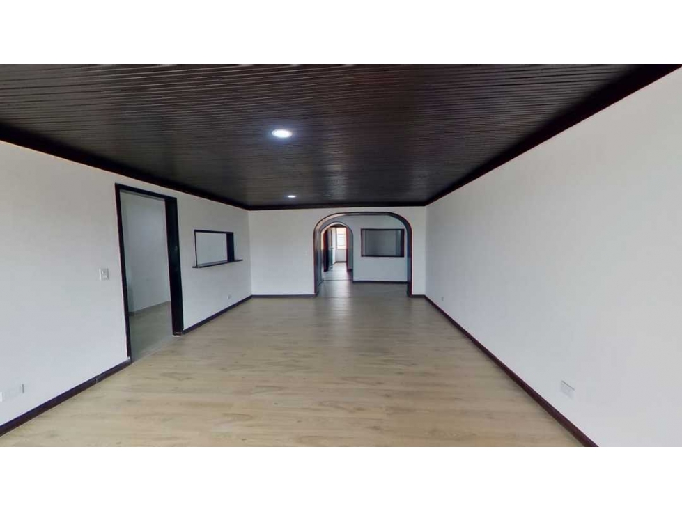 Apartamento amplio en venta cerca al cc Bulevar Niza y Alambra