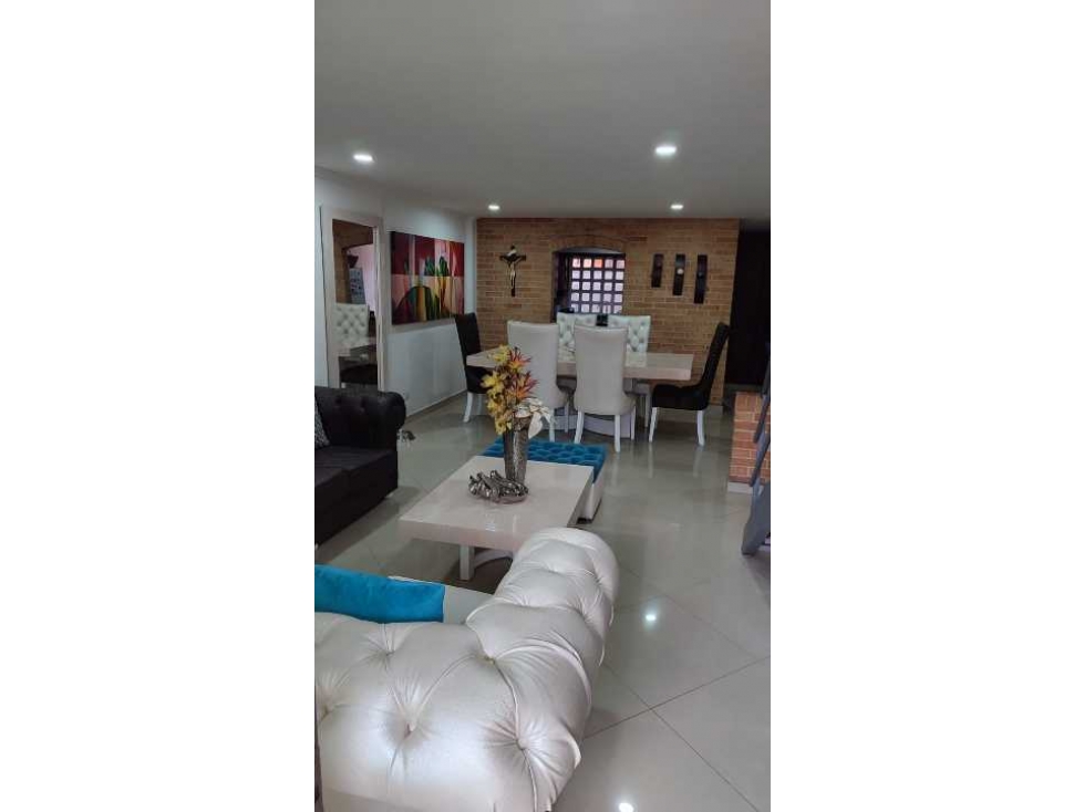 Apartamento Duplex en venta en Laureles P2 C 6555135