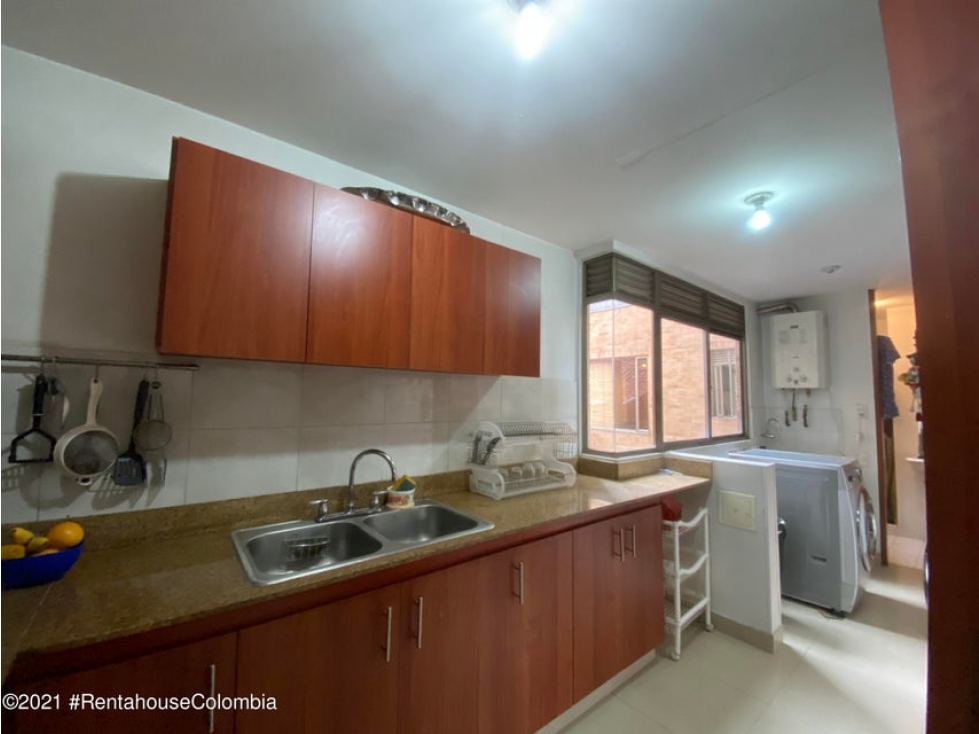 Apartamento en  Bella Suiza(Bogota) RAH CO: 24-508