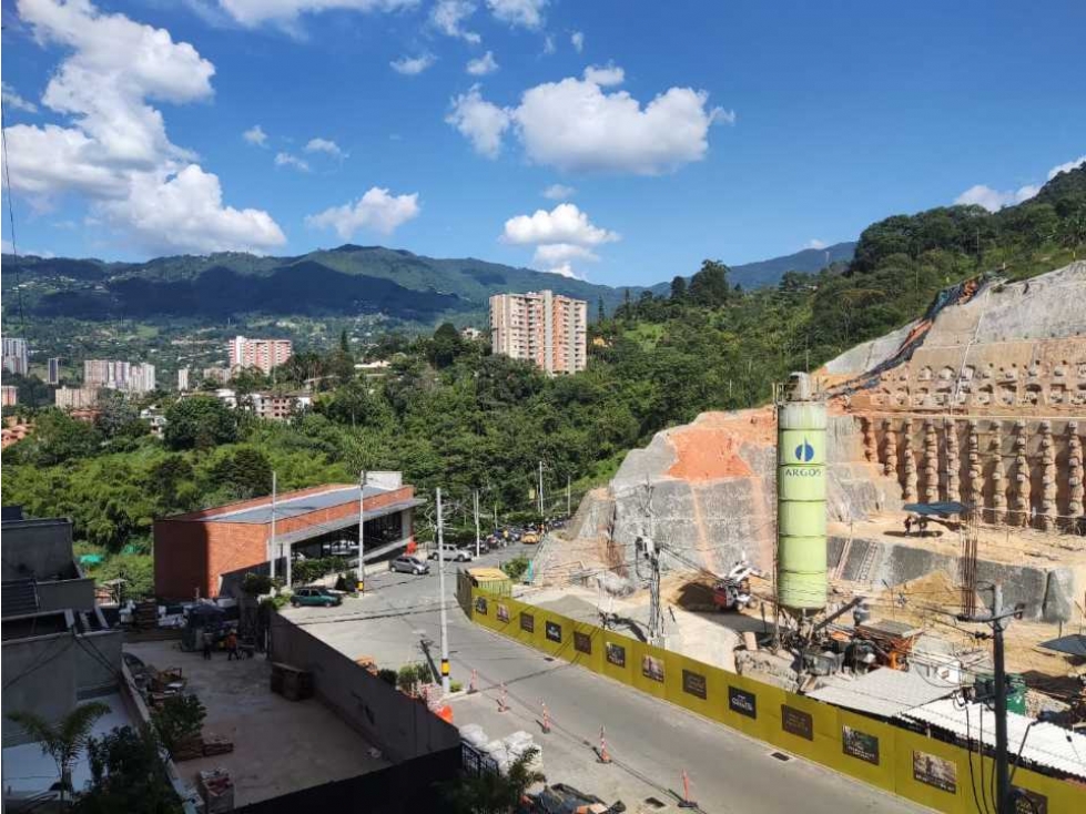 Apartamento En Envigado Sector El Trianon