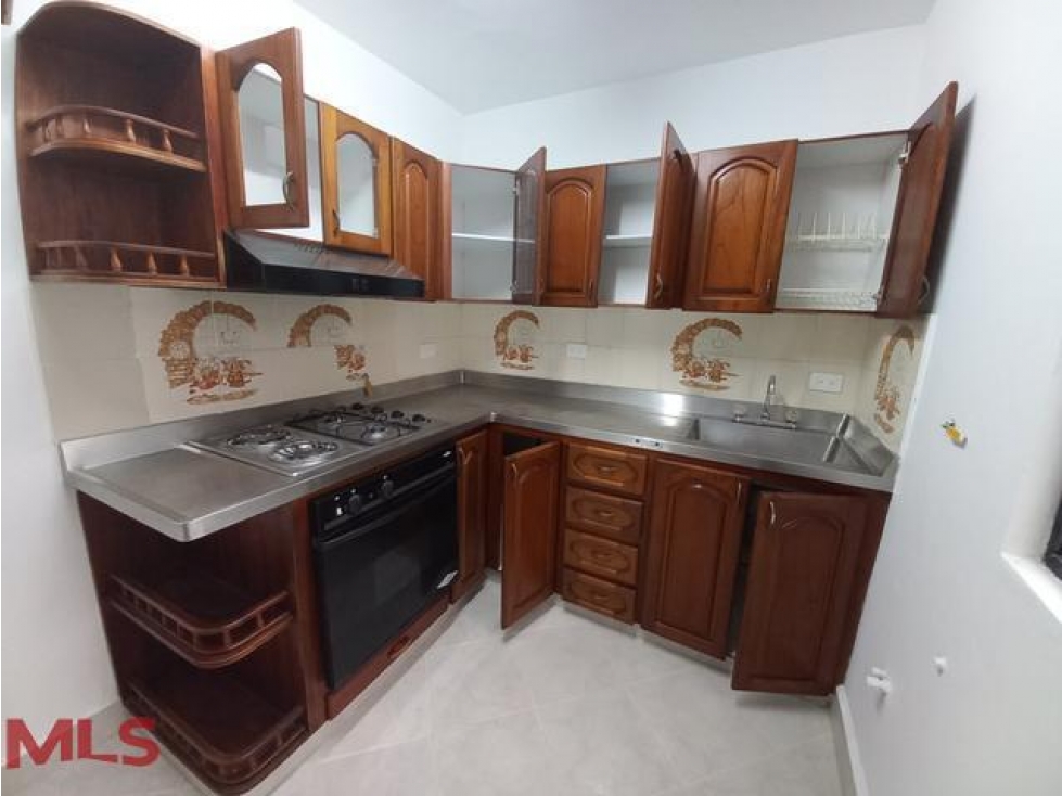 APARTAMENTO EN LA CASTELLANA ZONA TRANQUILA(MLS#238440)