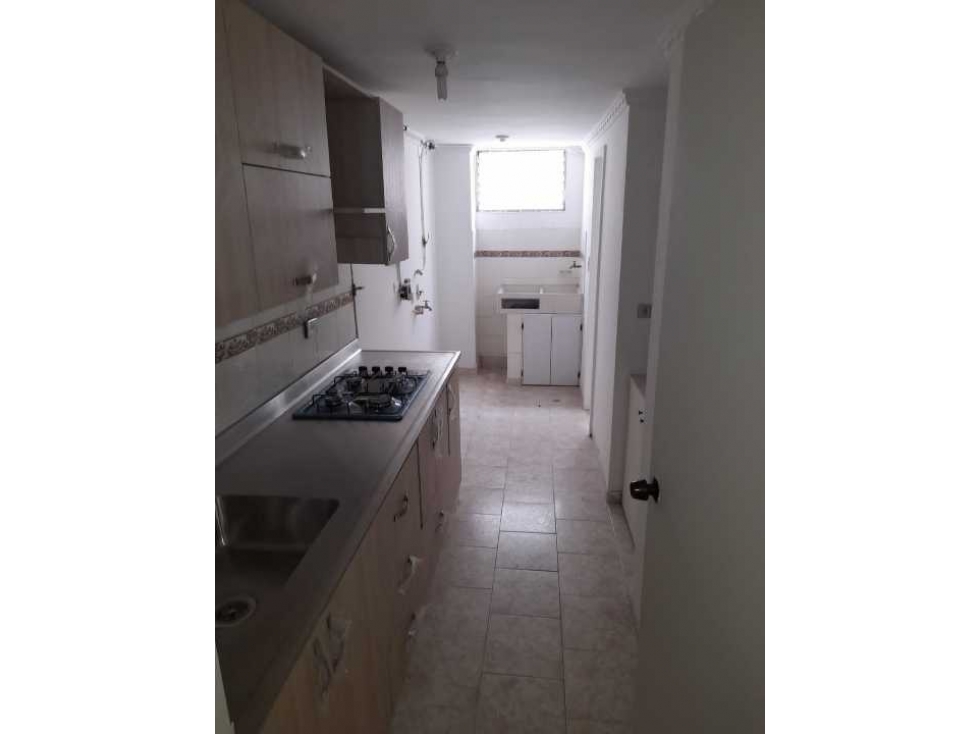 APARTAMENTO EN MEDELLIN LAURELES, ALMERIA. SE VENDE