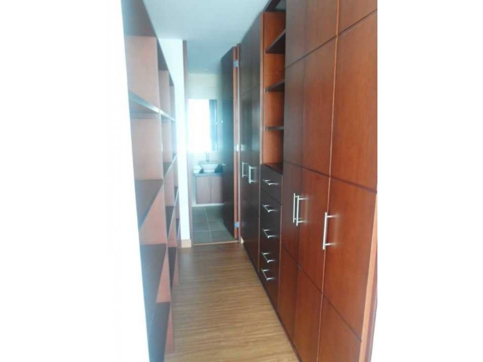 APARTAMENTO EN RENTA CAFAM FLORESTA