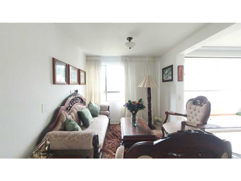 APARTAMENTO EN UNIDAD EN LA LOMA DE LOS BERNAL