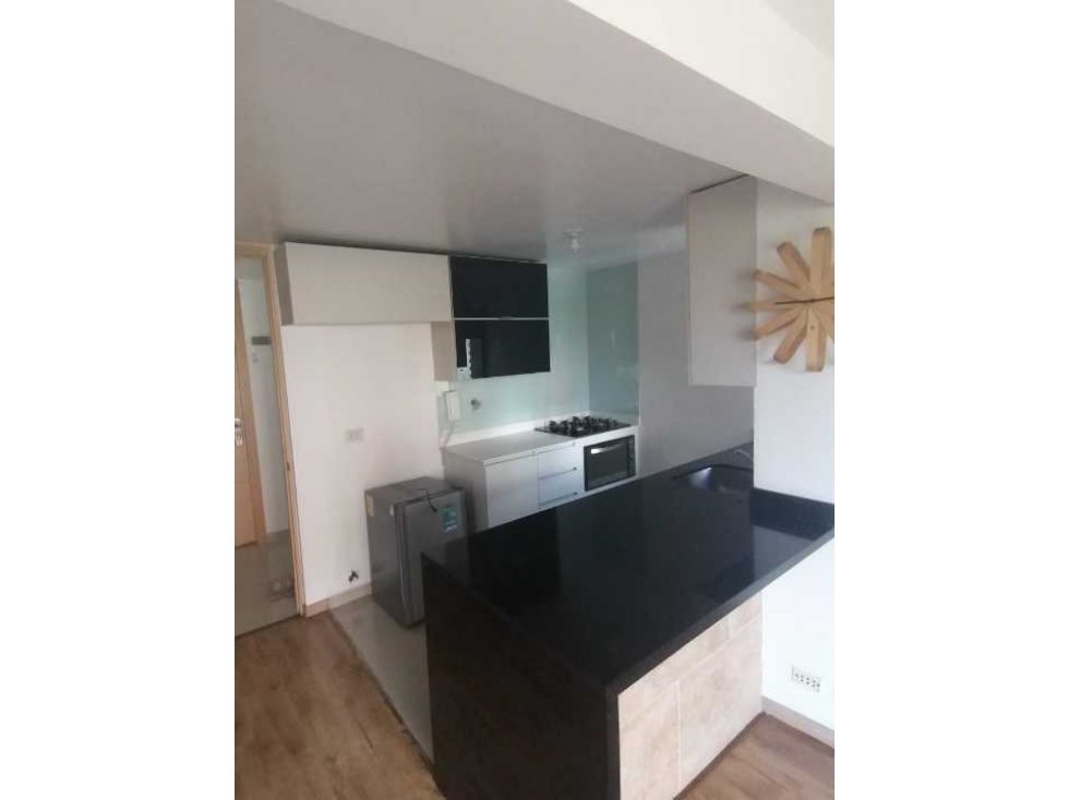 Apartamento en venta en Aviva loma de los bernal