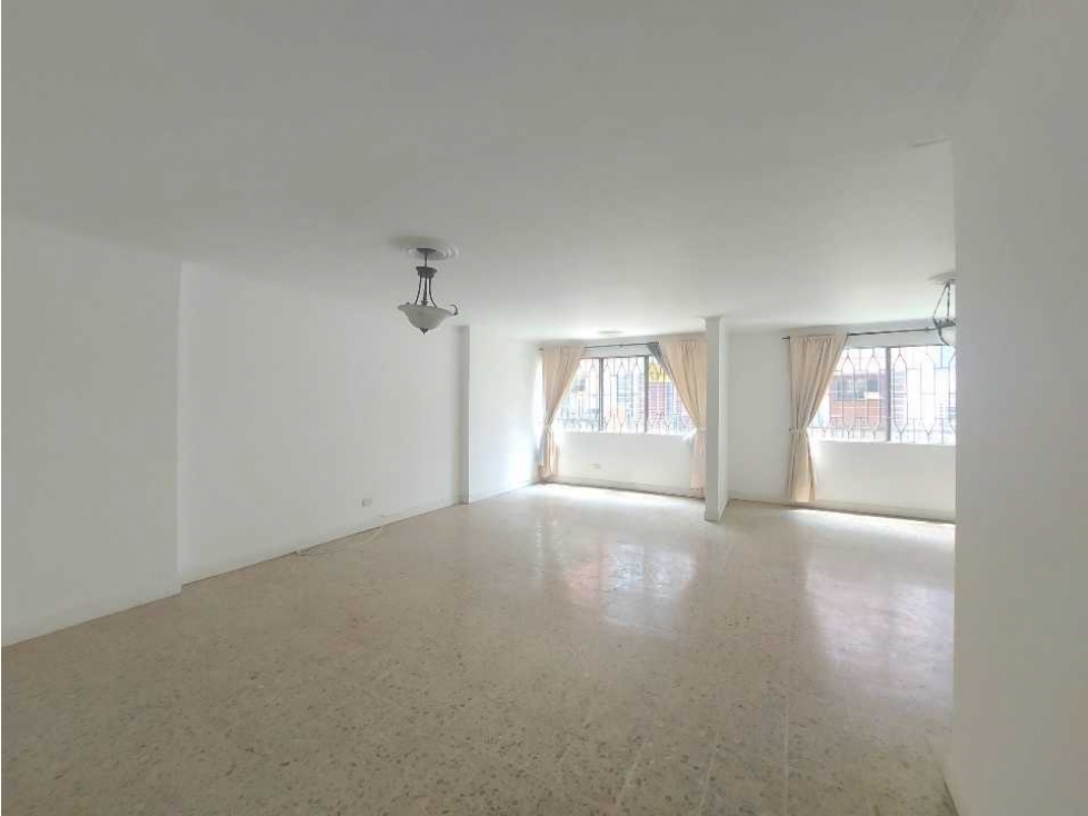 APARTAMENTO EN VENTA EN CONQUISTADORES