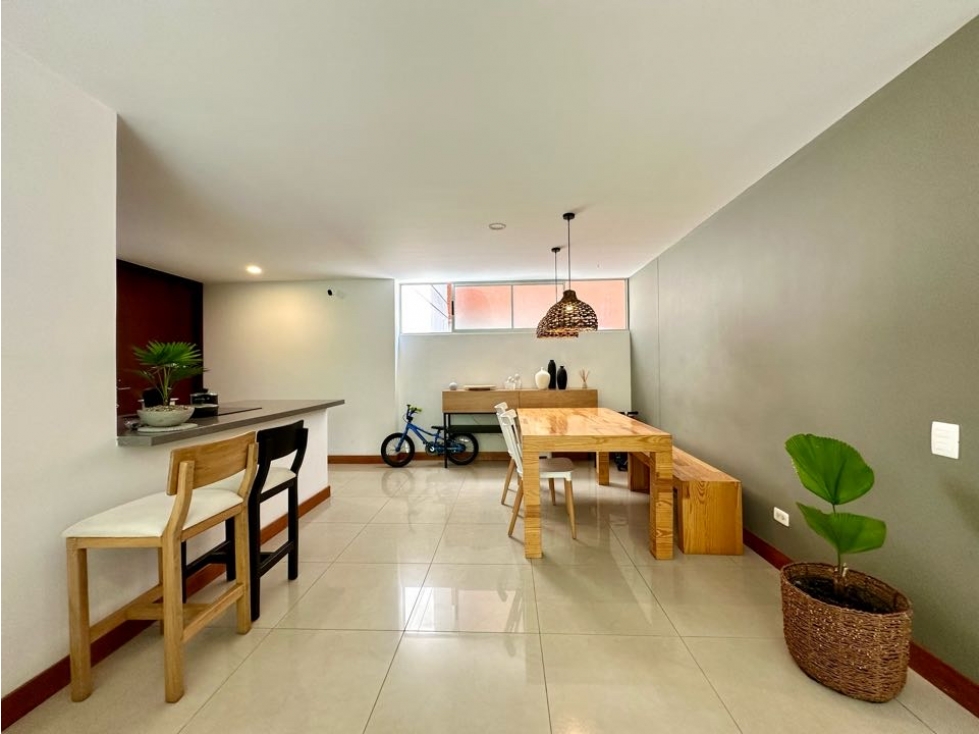 APARTAMENTO EN VENTA EN EL POBLADO CERCA AL TESORO