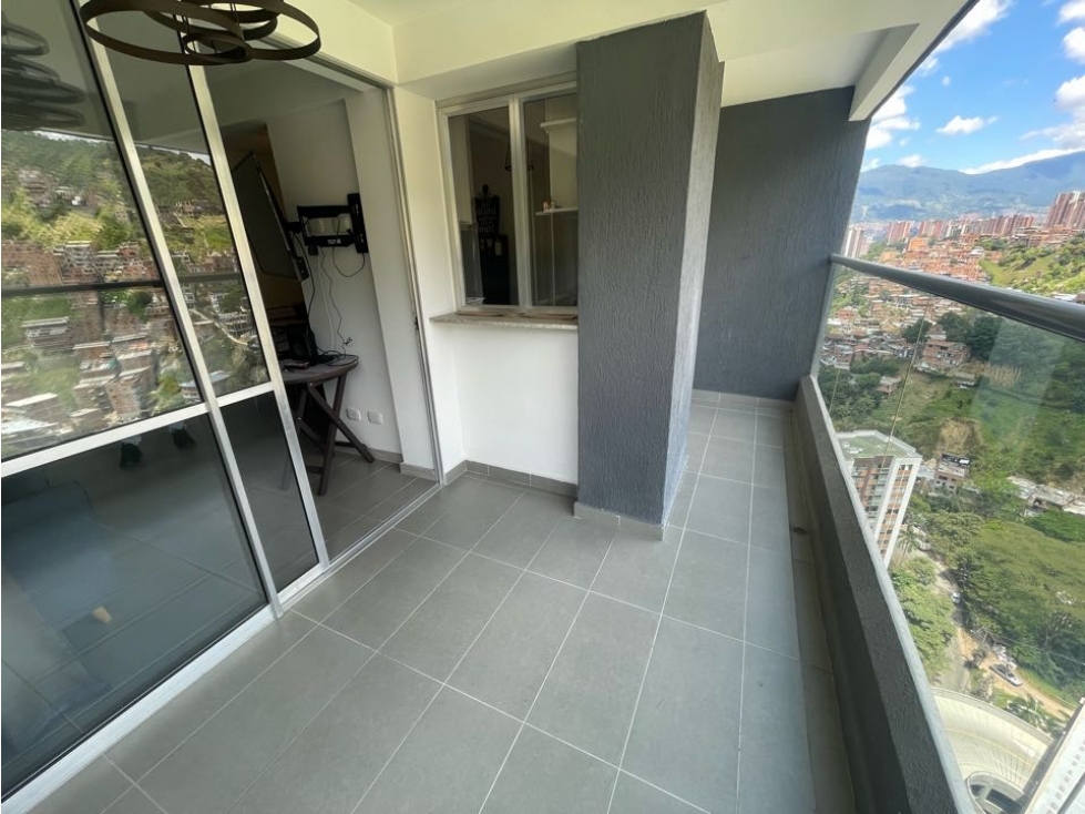 Apartamento en venta en La Loma de los Bernal