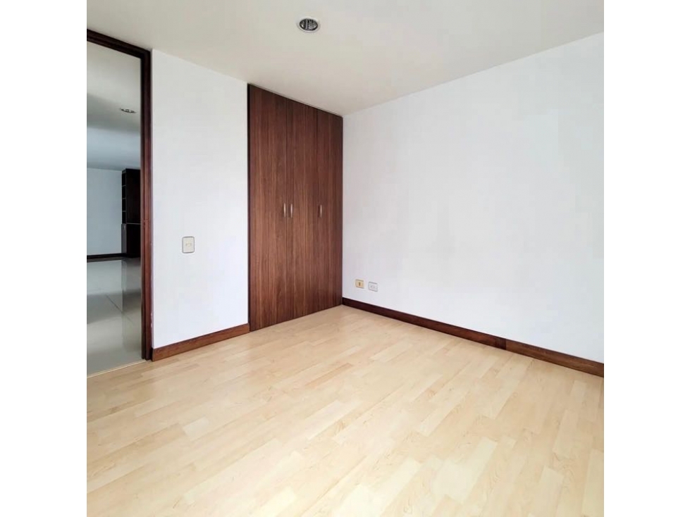 APARTAMENTO EN VENTA LOMA DEL INDIO MEDELLIN POBLADO