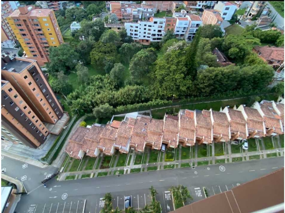 Apartamento en venta Sabaneta la doctora parte baja de 78m2super vista