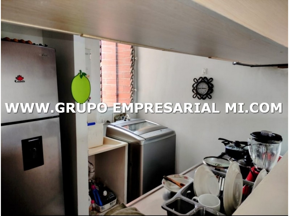 APARTAMENTO EN VENTA - SECTOR CALLE DEL BANCO, SABANETA COD: 27252