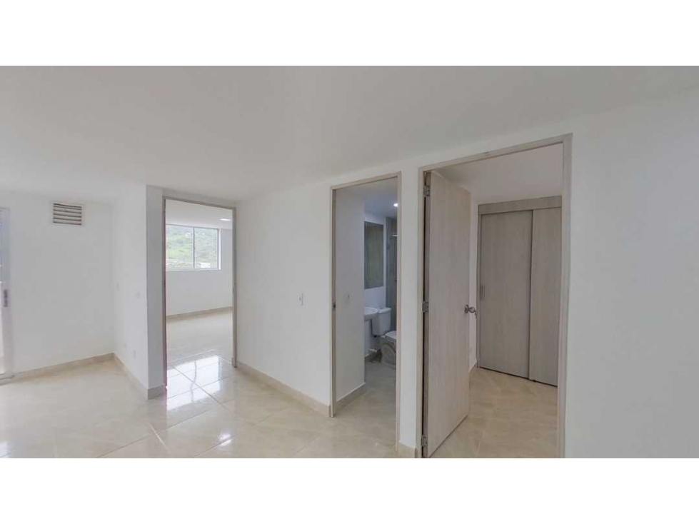 Apartamento Sabaneta sector trapiche parte plana en edificio de 55m2