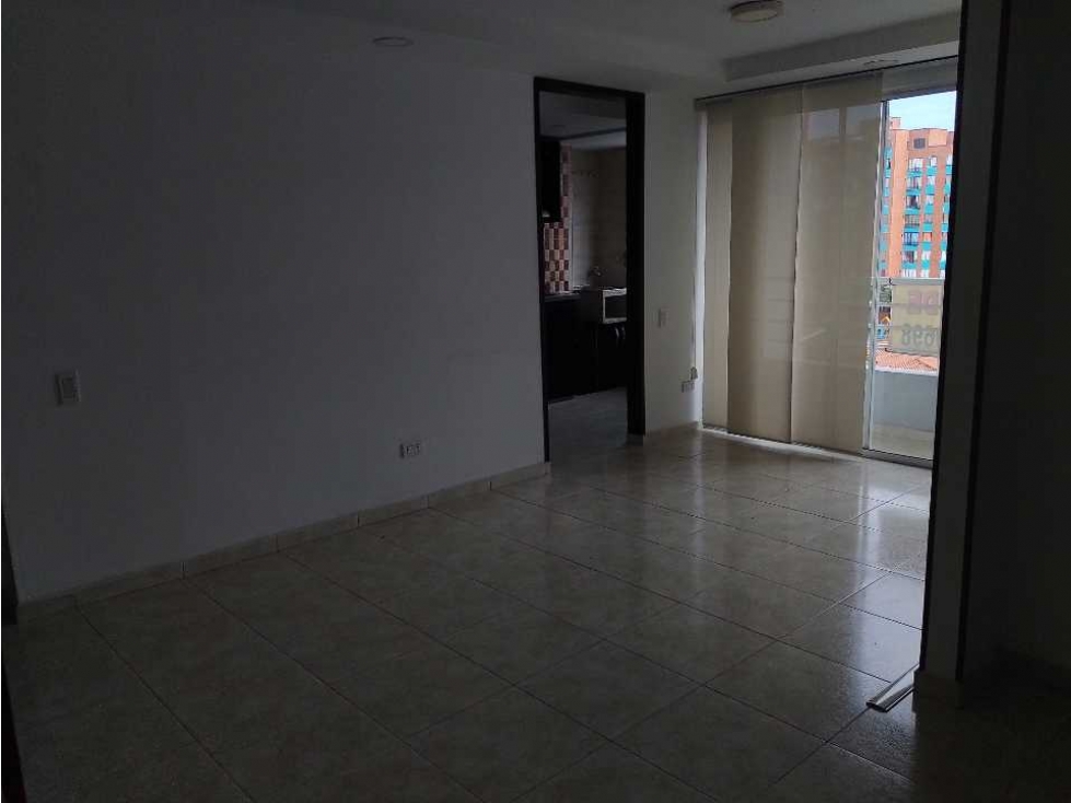 Apartamento séptimo piso remodelado bonito tres habitaciones dos baños