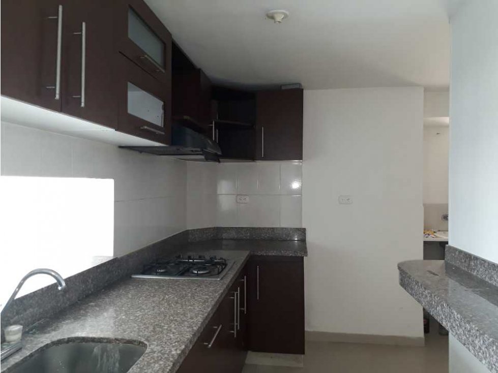 Apartamento tres habitaciones, amplio