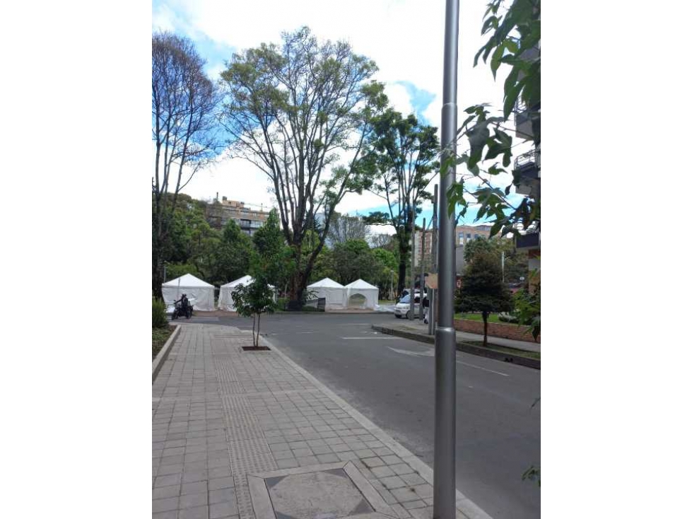 Arriendo apartaestudio 50 m2 cerca al parque el virrey