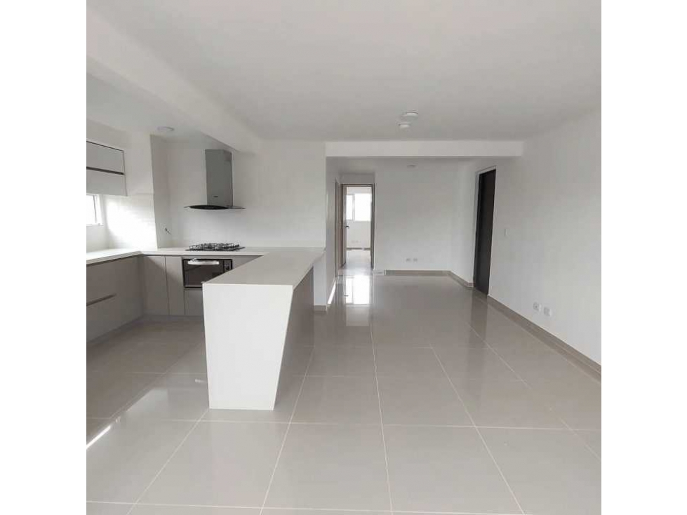 APARTAMENTO EN  VENTA EN RIACHUELOS BELLO, PISO 10